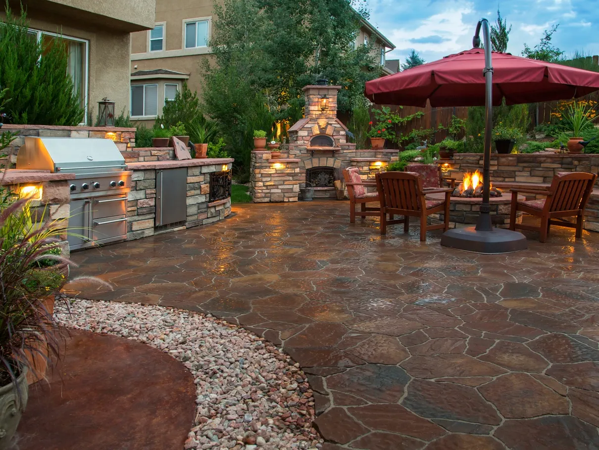 Masonary, Patios - Pavers, Fireplaces, Walls, Hardscaping